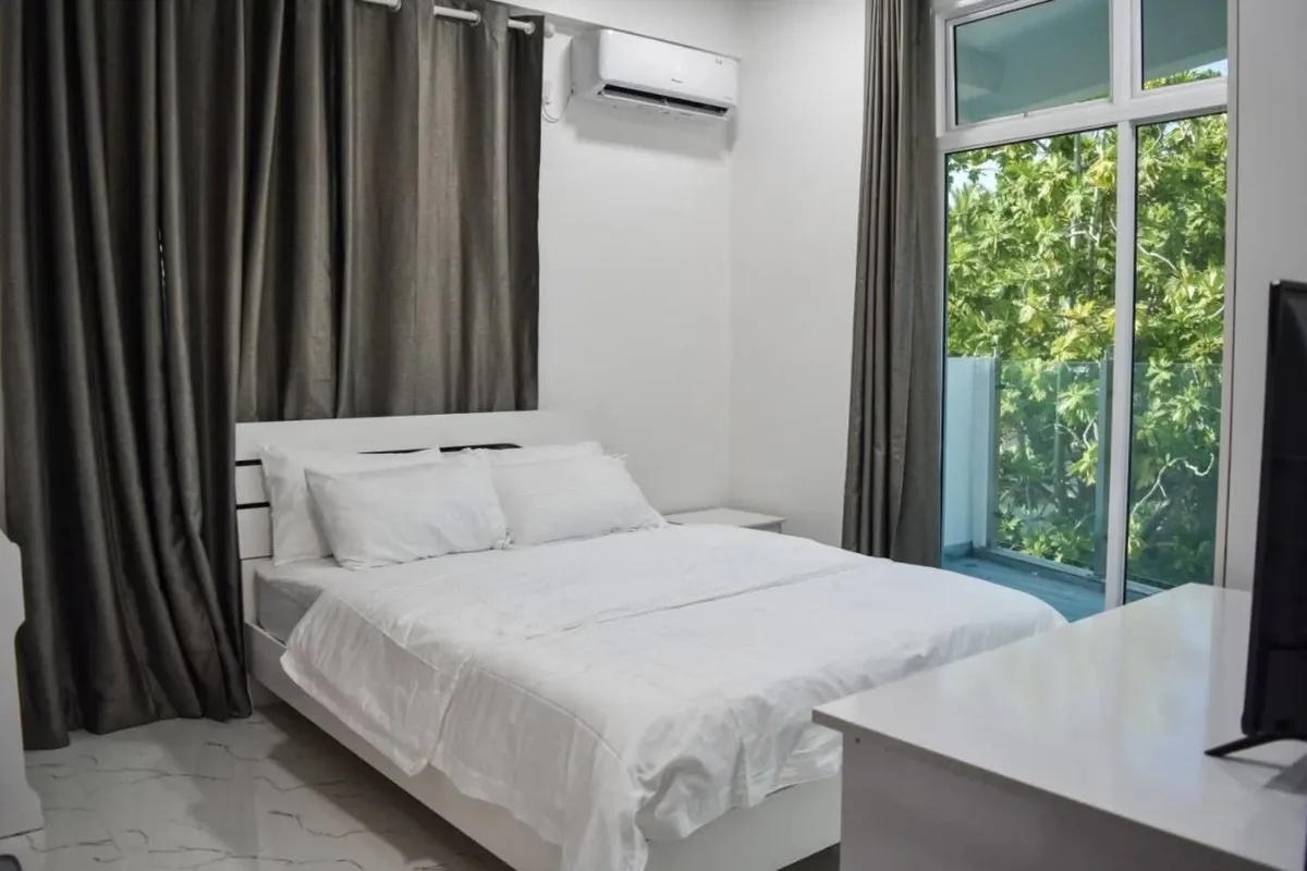 Fuvahmulah dive hotel room and amenities